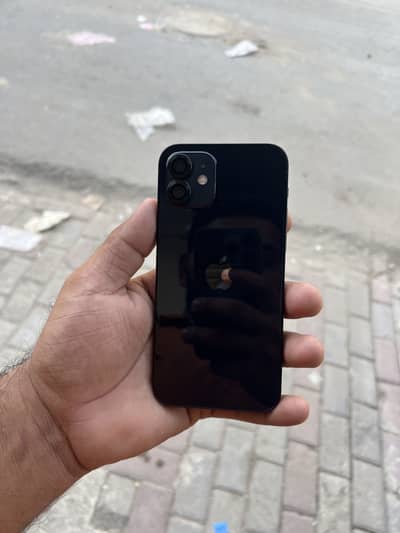 Apple iPhone 12