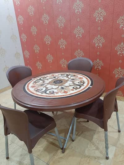 boss dinning tablee