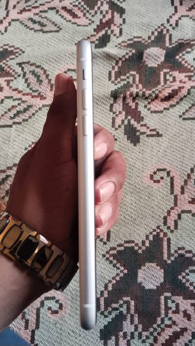 Apple iPhone XR