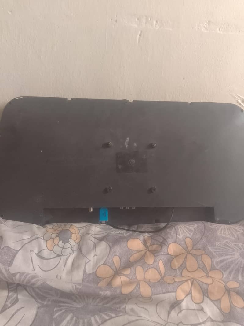 22  inch LED 4