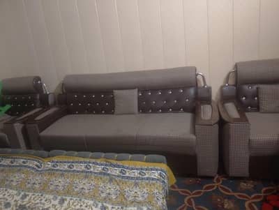 Premium sofa for sale good condition