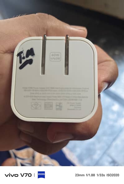 iphone 17 pro max original adapter and cable