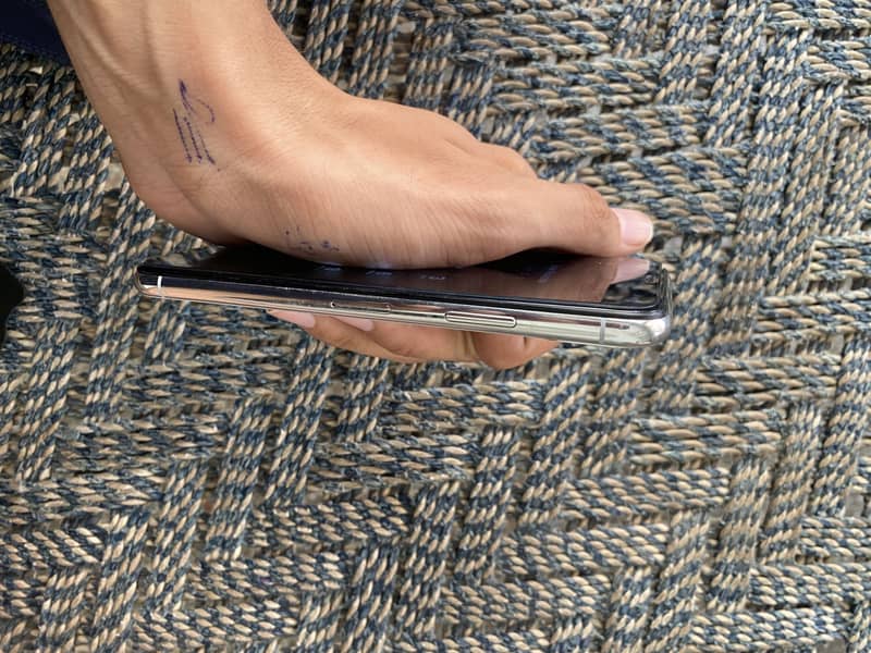 Apple iPhone X 2