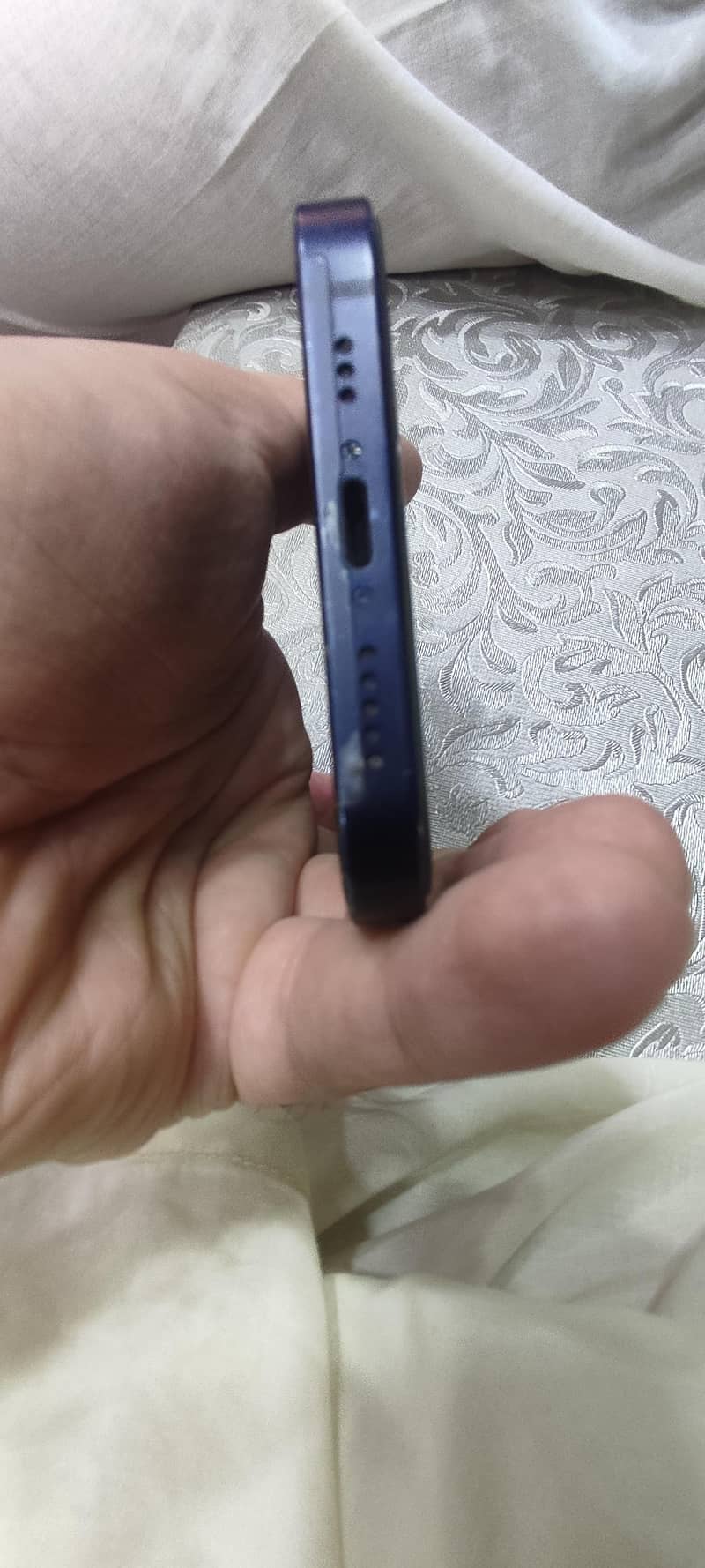 Apple iPhone 12 mini 3