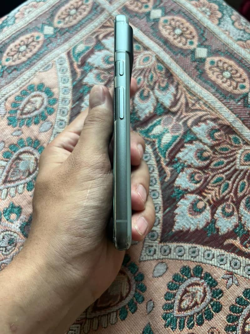 Google Pixel 8 1