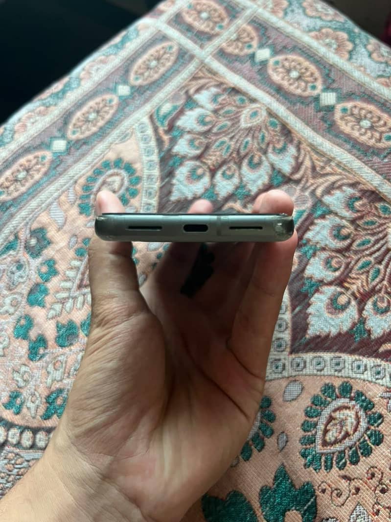 Google Pixel 8 3