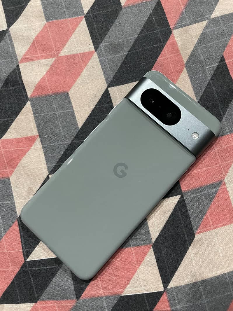 Google Pixel 8 5