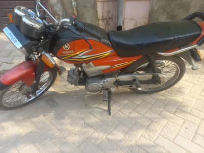 Yamaha Junoon