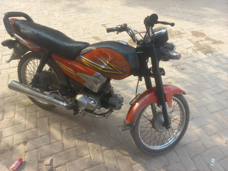 Yamaha Junoon 1