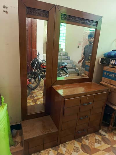 dresser