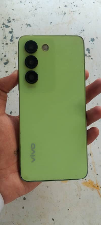 Vivo Y100