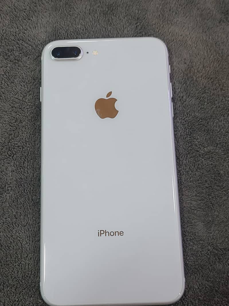 Apple iPhone 8 Plus 0
