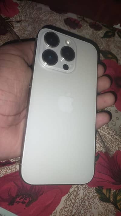 Apple iPhone 15 Pro