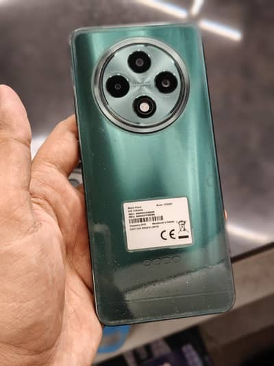 Oppo reno 12F 4G