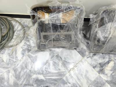 every genuine fitting padding seats (just like new)