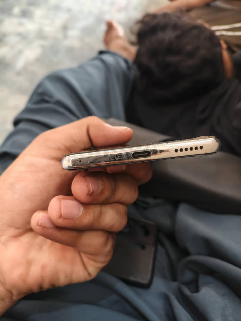 Tecno CAMON 40 Pro 1