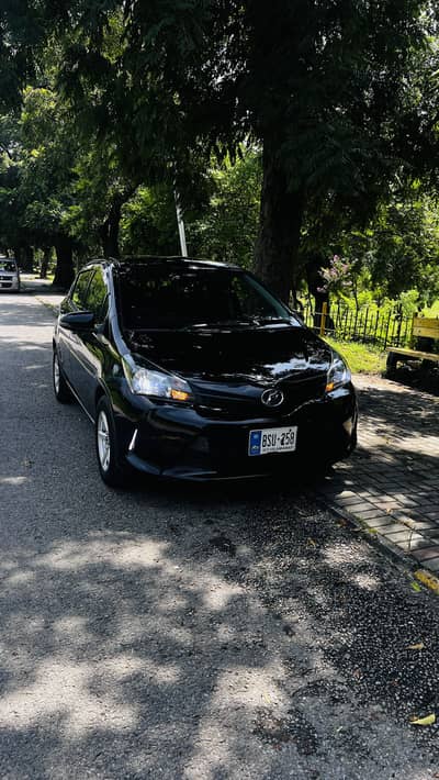 Toyota Vitz 2015
