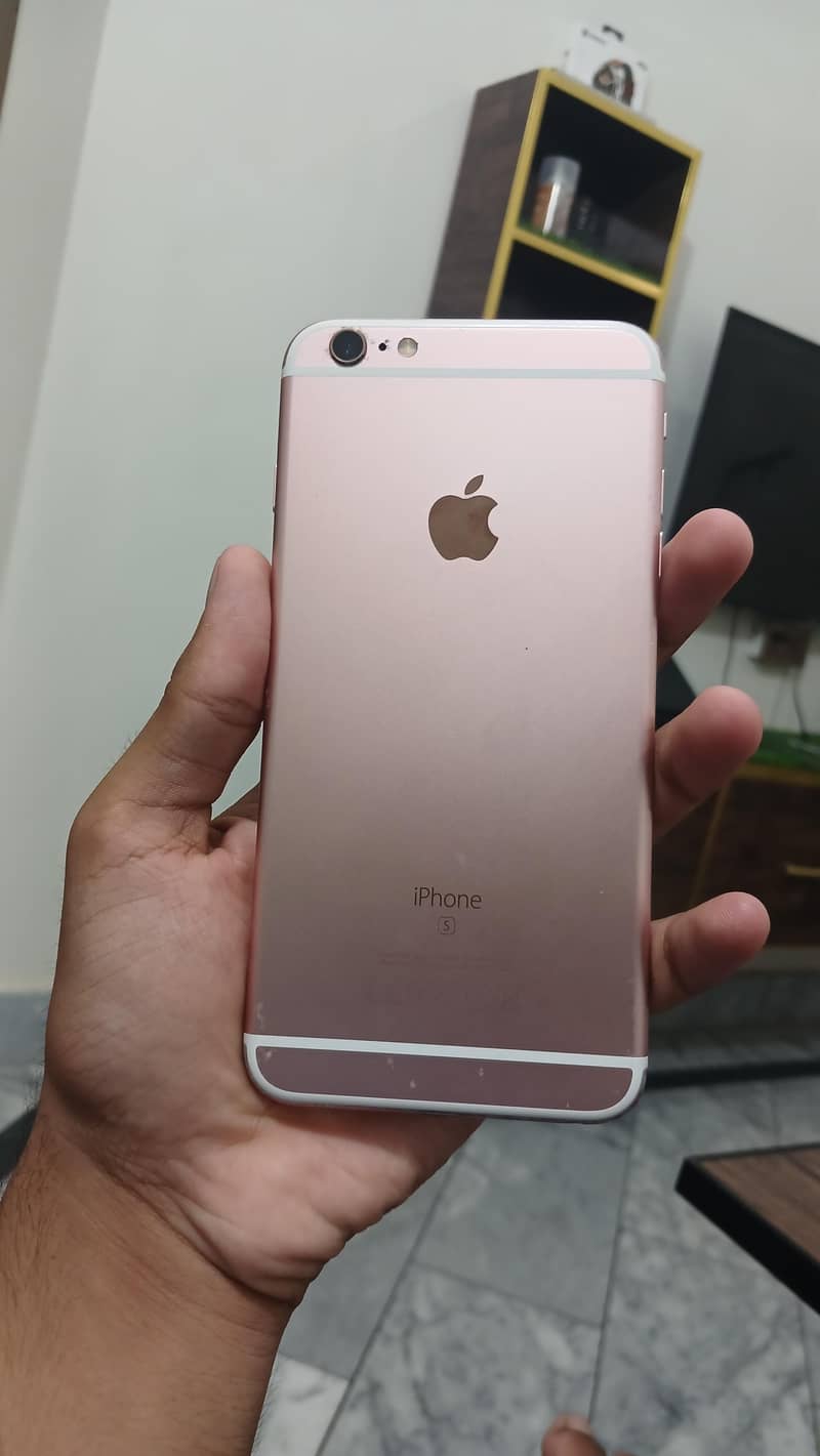 Apple iPhone 6 Plus 0