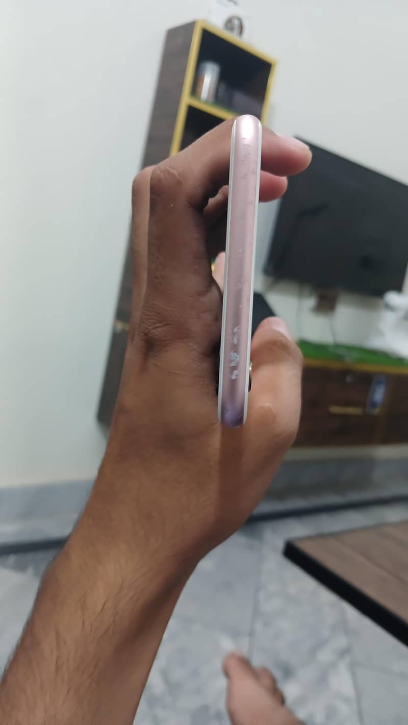 Apple iPhone 6 Plus 4