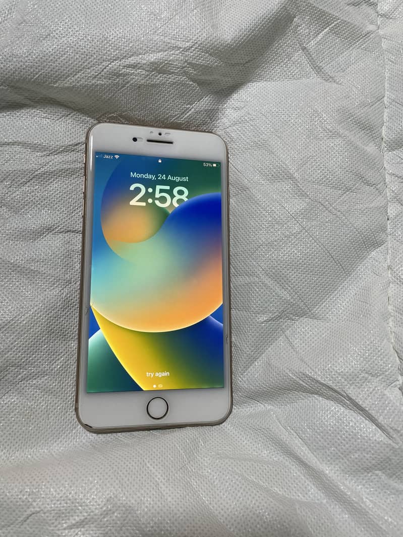 Apple iPhone 8 Plus 1
