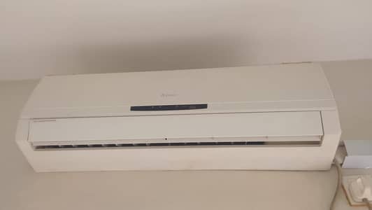 1.5 Ton Gree AC for sale