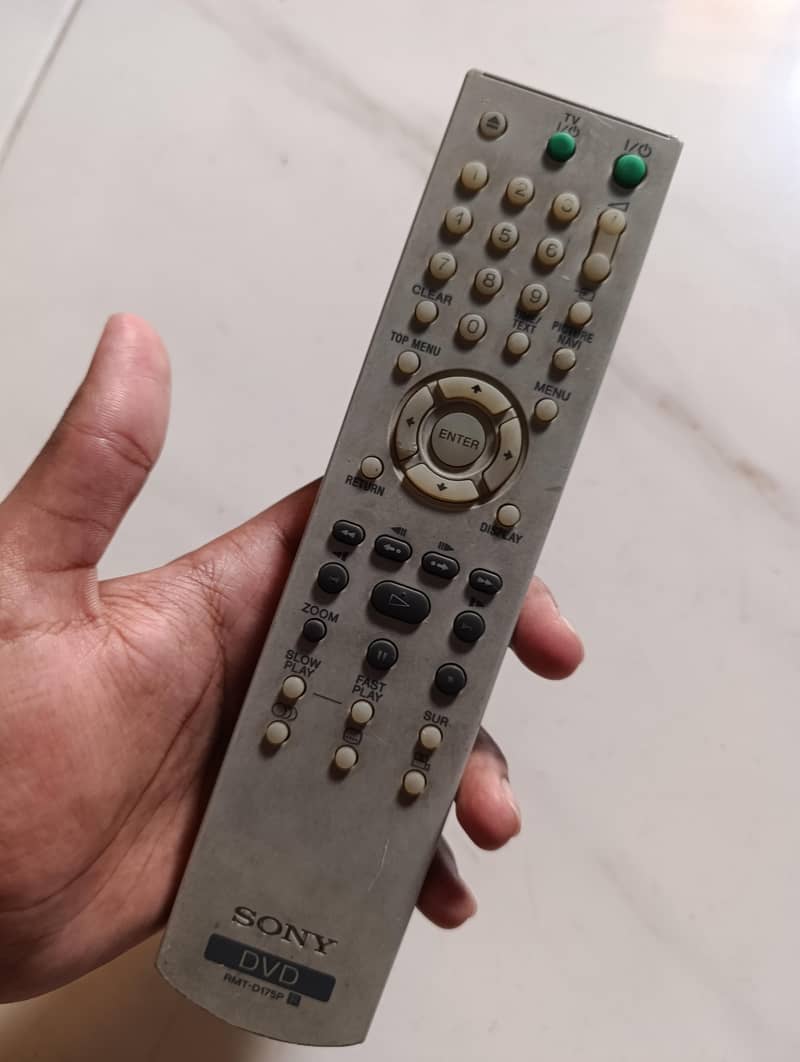 SONY DVD/CD Player 4