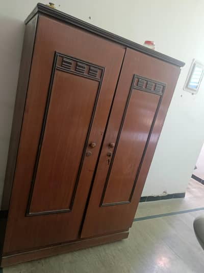 wooden Almari Urjent Sell