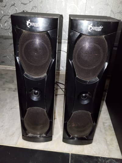 Speakers (Bluetooth + wire)