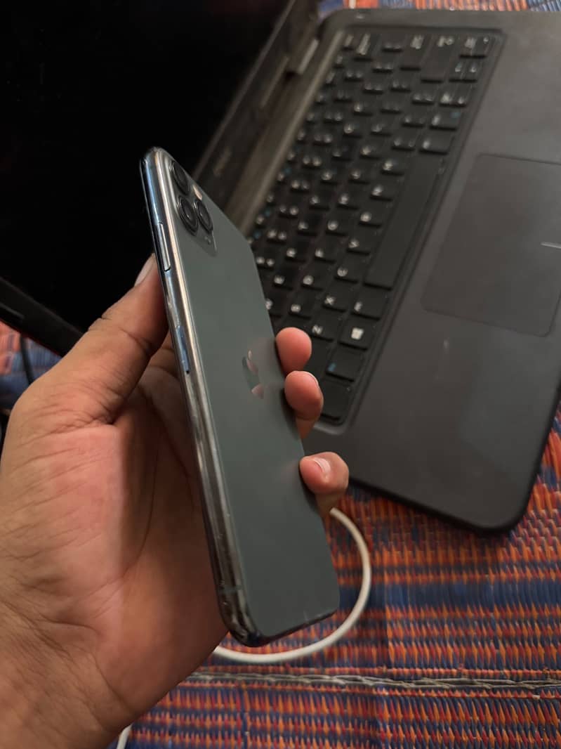 Apple iPhone 11 Pro Max 2