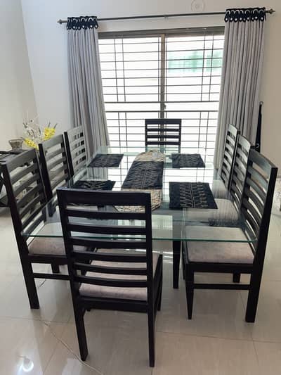 Dinning table set with 8 chairs