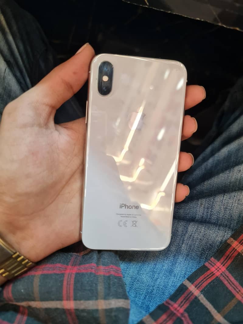 Apple iPhone X 3