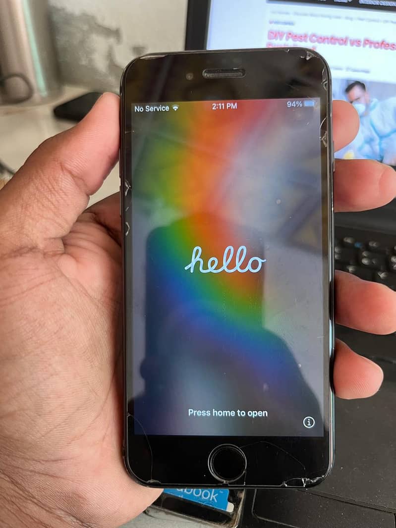 Apple iPhone 8 5