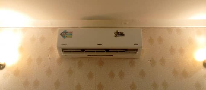 Homage 1.5 Ton T3 Inverter AC - 5 Days Used Only (Urgent Sale)