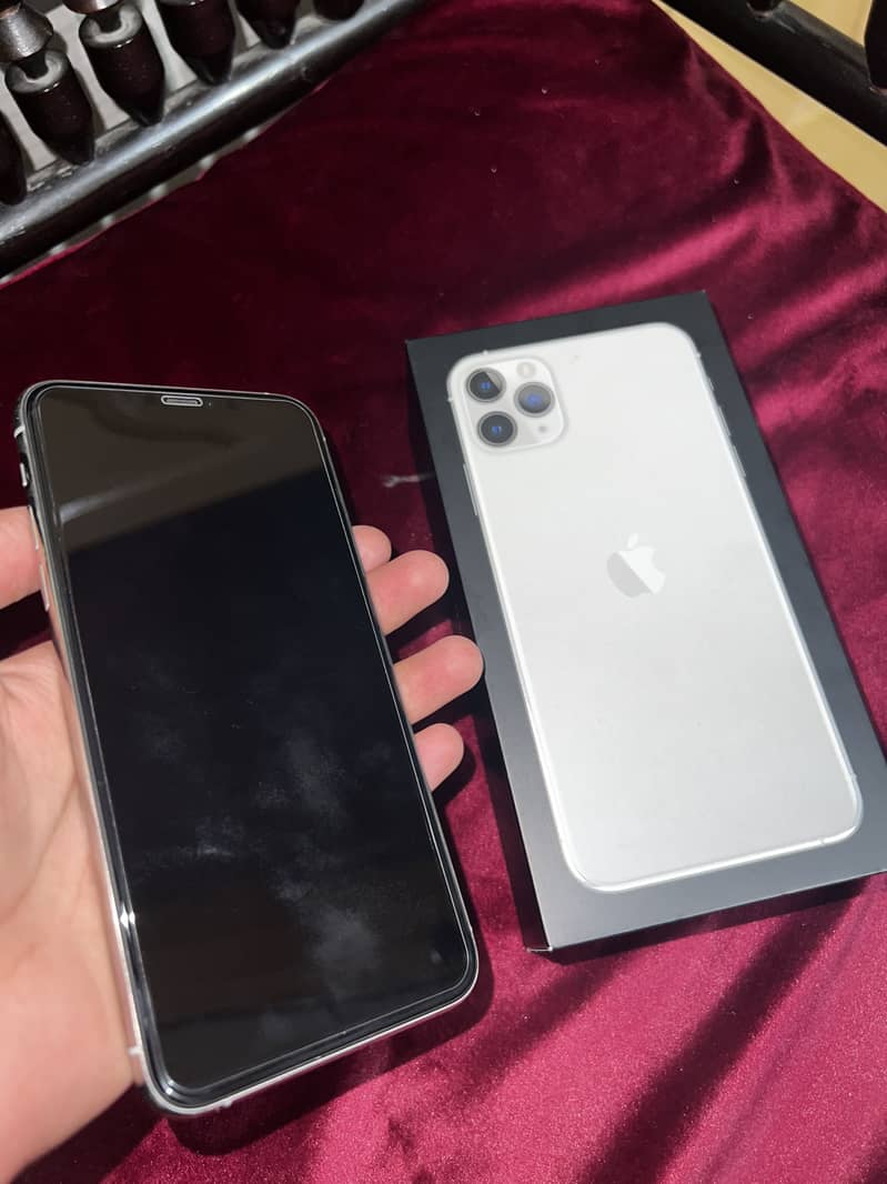 Apple iPhone 11 Pro Max 3