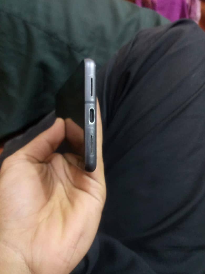 Google Pixel 7 3