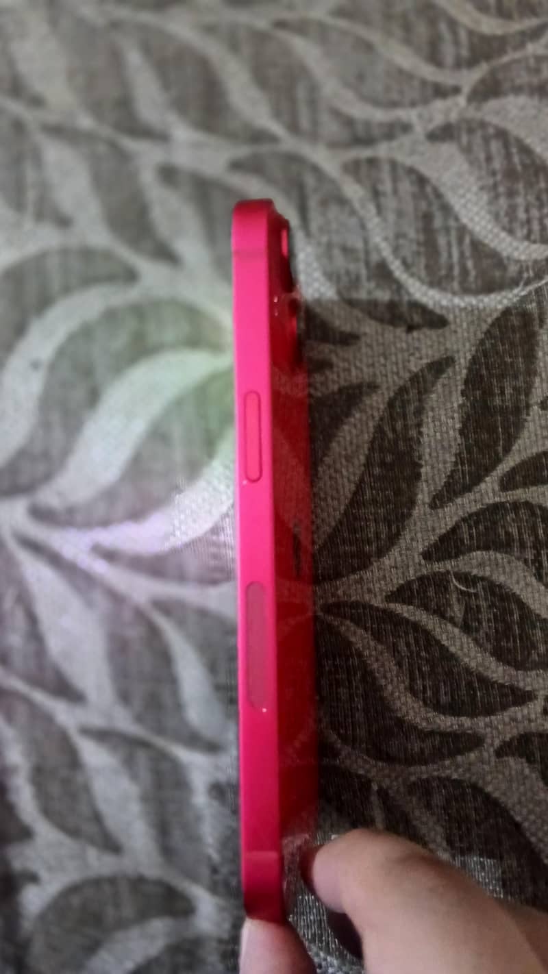 Apple iPhone 14 3