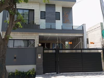 10 Marla Elegant House for Sale in M Block WAPDA City Faisalabad