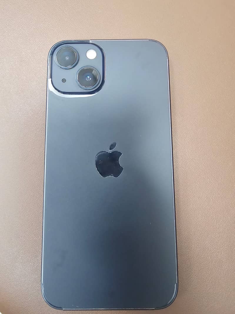 iPhone 13 4