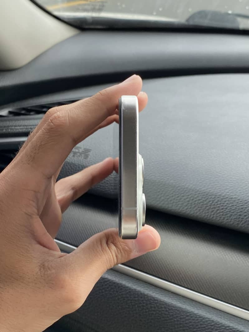 Apple iPhone 15 Pro 7