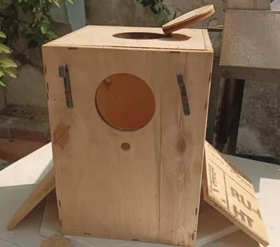 BIRDS BREADING WOODEN BOXES AVAILABLE
