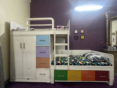 Kids bunk bed