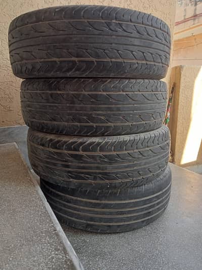Dunlop tyre 15 number hy xli gli honda city k liy ya 15 no tyr hy