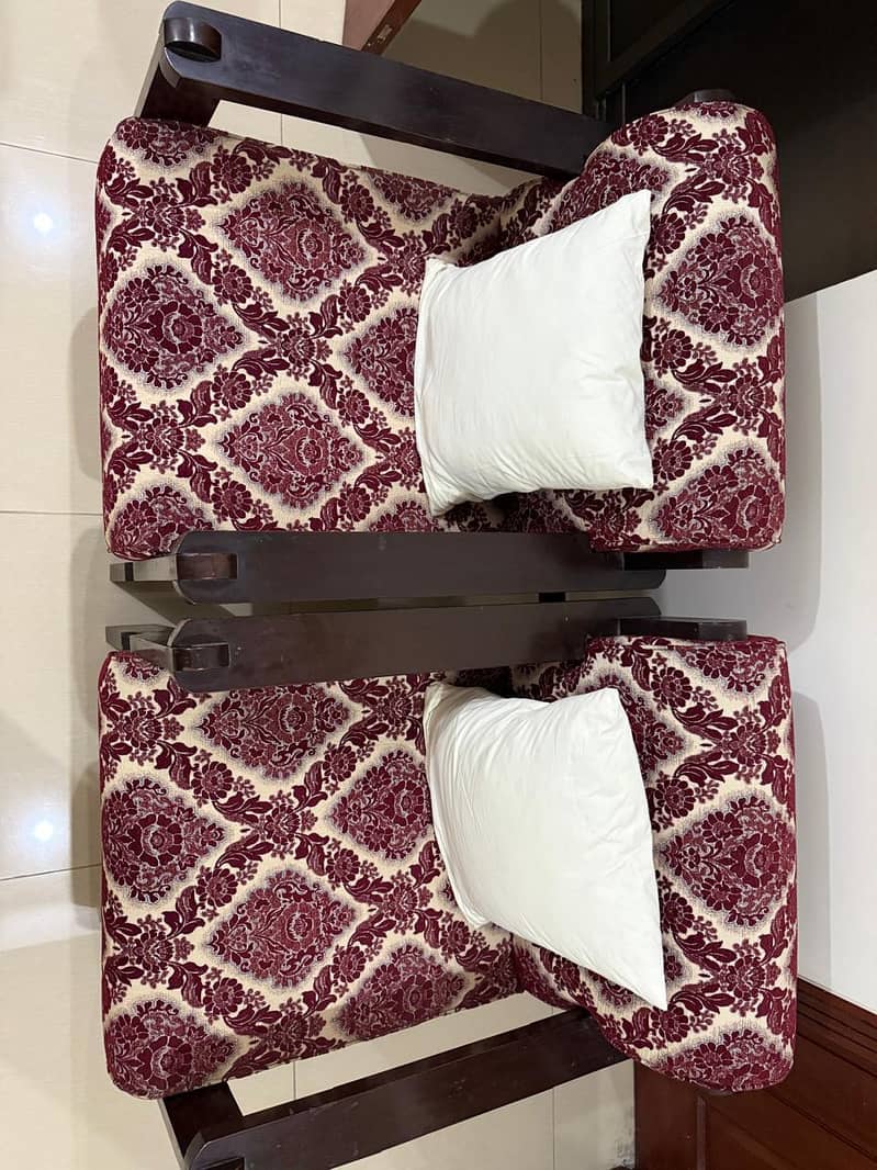 5 Seater Sofa 3