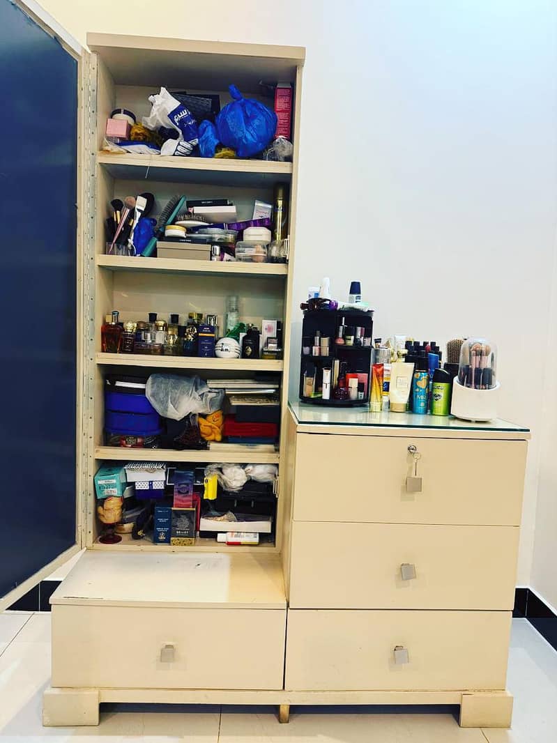 Dressing table 1
