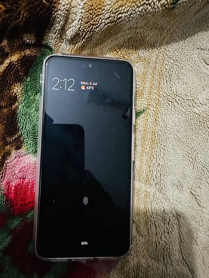 Google Pixel 8 4