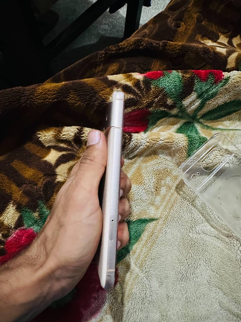Google Pixel 8 5