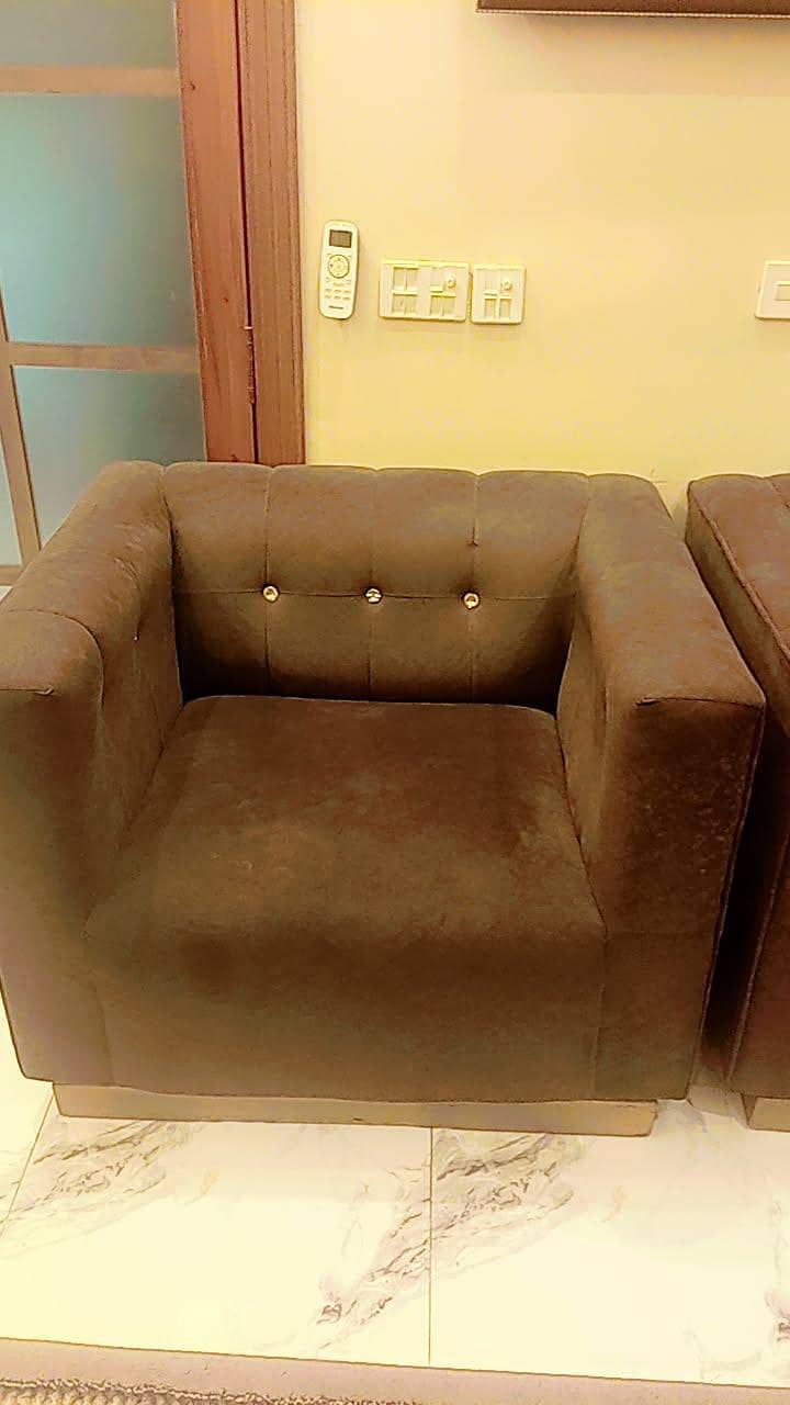 5 seater sofa table 1