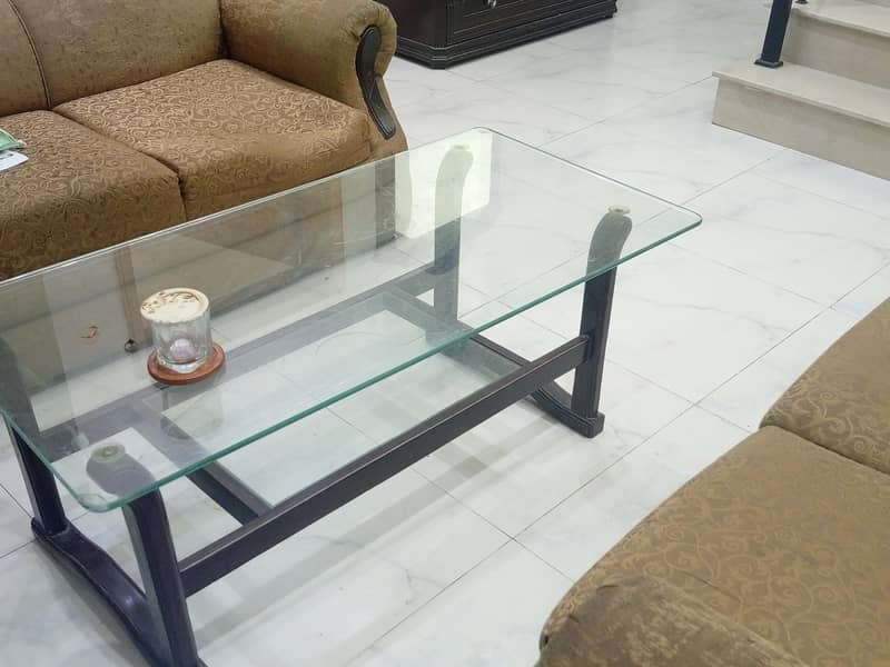 Sofa set . . 3
