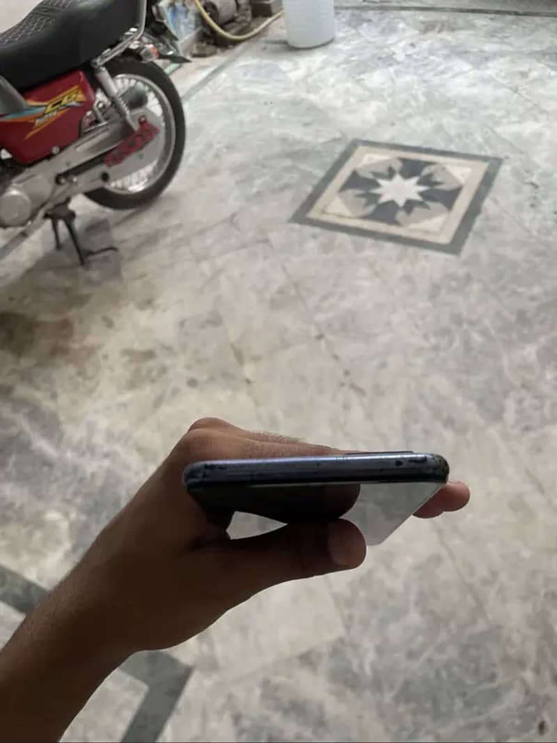 Vivo V21e 7