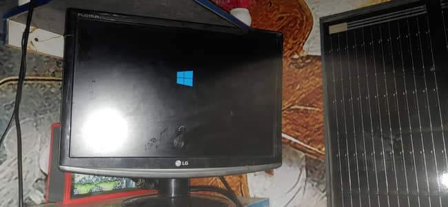 Lg computer 18 inch lcd